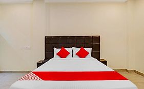 Super Hotel O Lakshmi Royal Inn